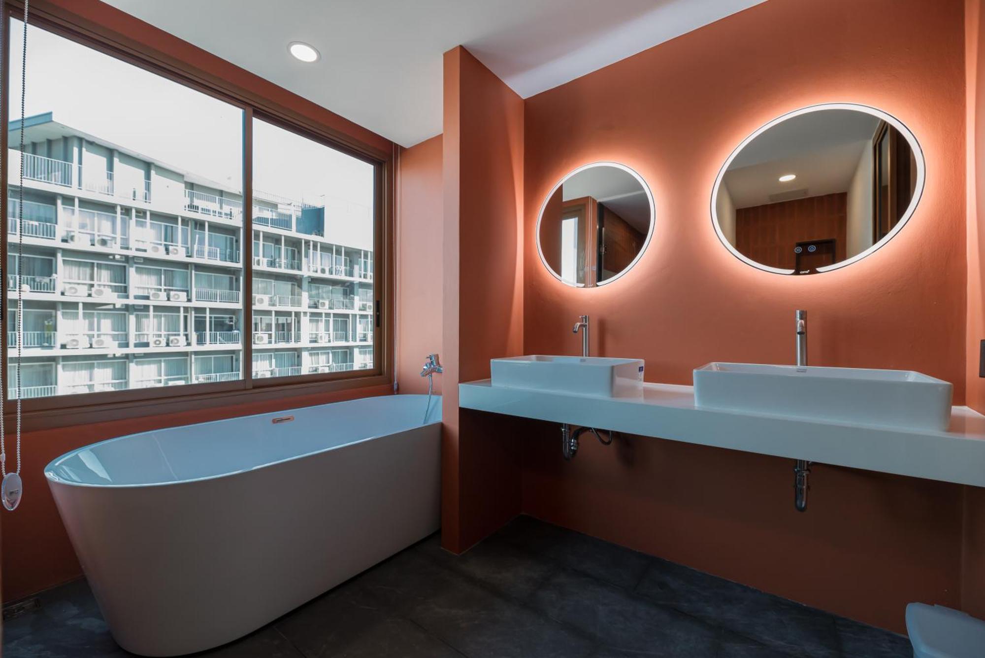 Blu Monkey Hub And Hotel Bangsaen Dış mekan fotoğraf