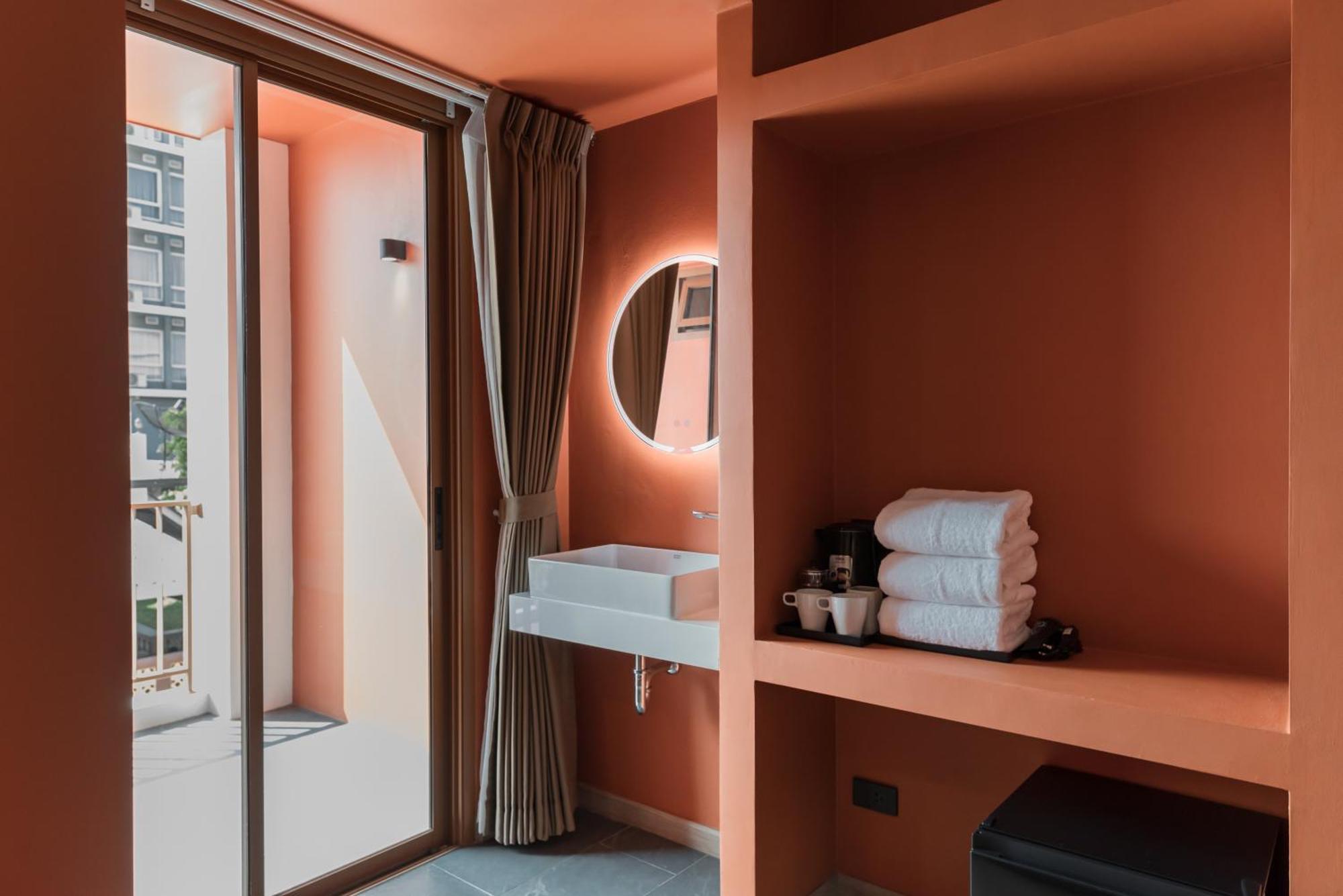 Blu Monkey Hub And Hotel Bangsaen Dış mekan fotoğraf