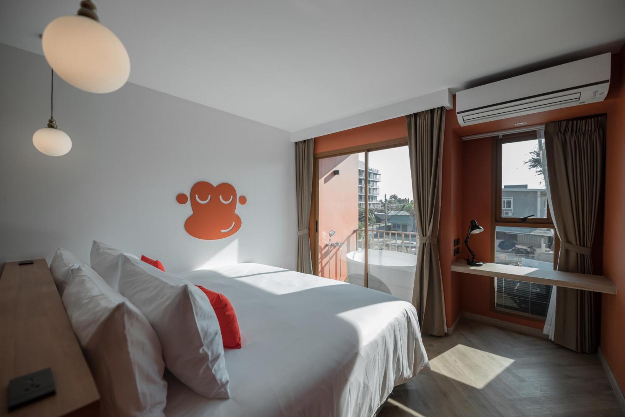 Blu Monkey Hub And Hotel Bangsaen Oda fotoğraf